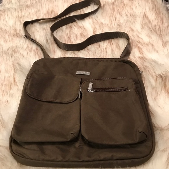 Baggallini Handbags - Baggallini Brown Crossbody Bag
